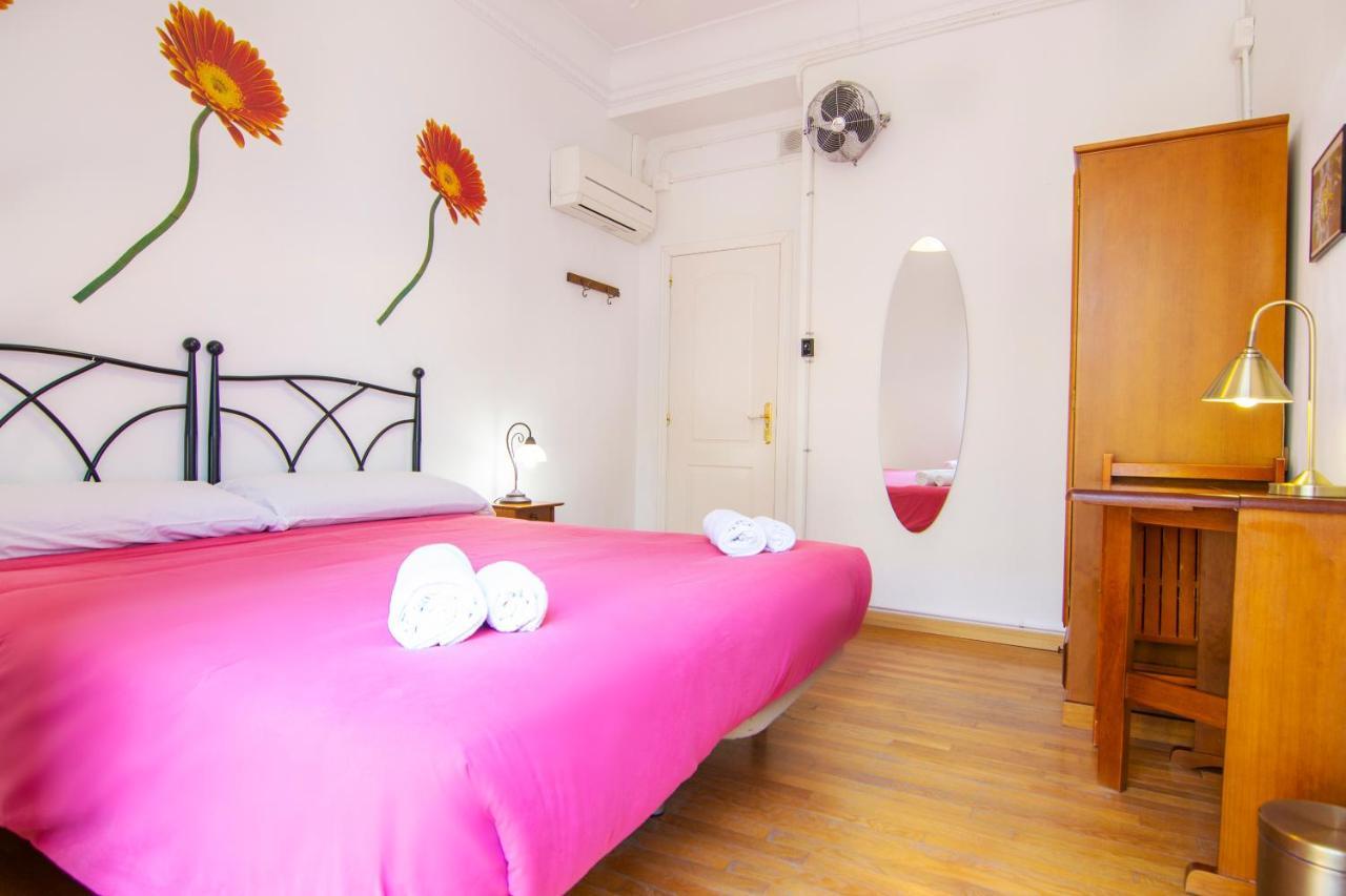 Kasa Katia Guest House Valencia Buitenkant foto
