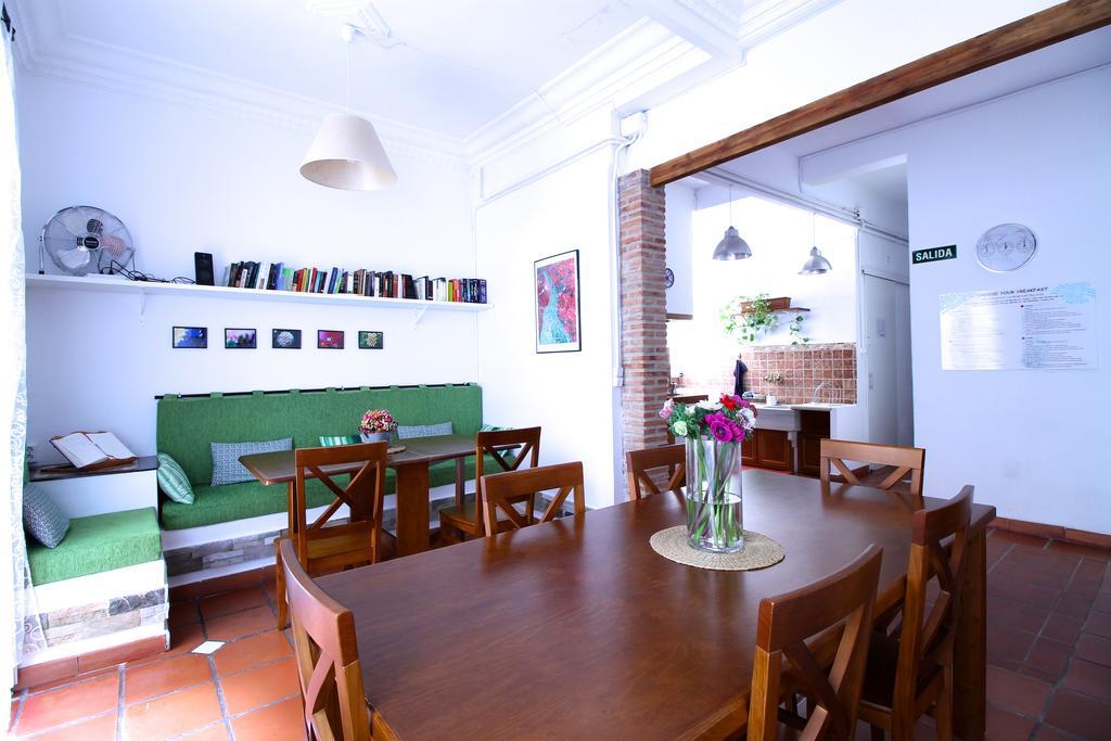 Kasa Katia Guest House Valencia Buitenkant foto
