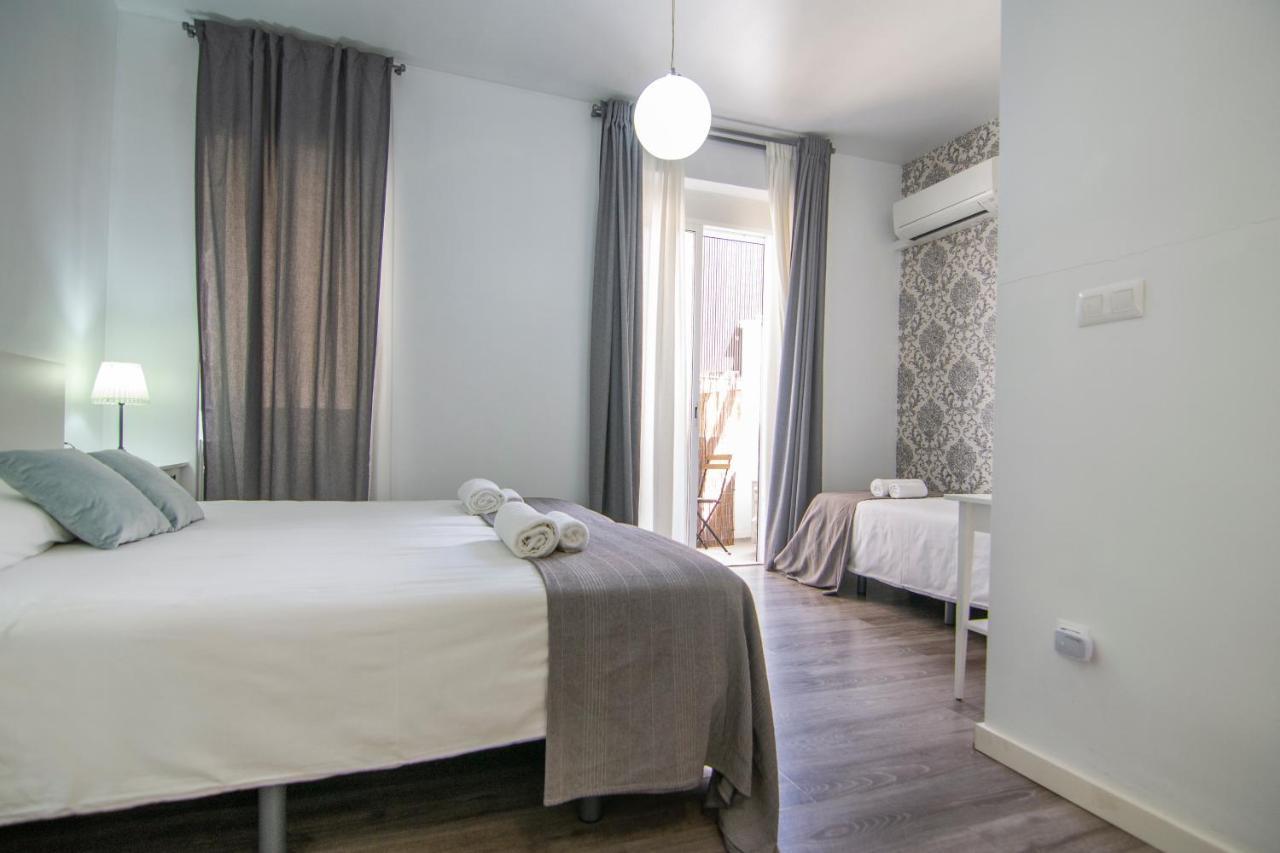 Kasa Katia Guest House Valencia Buitenkant foto